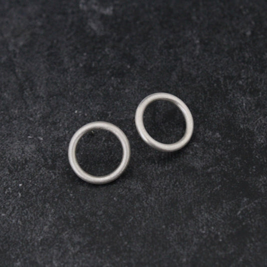 Everyday: Lunar Round Earrings (Small - Textured)