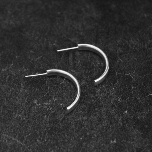 Everyday: Serpentine Half Hoop Earrings