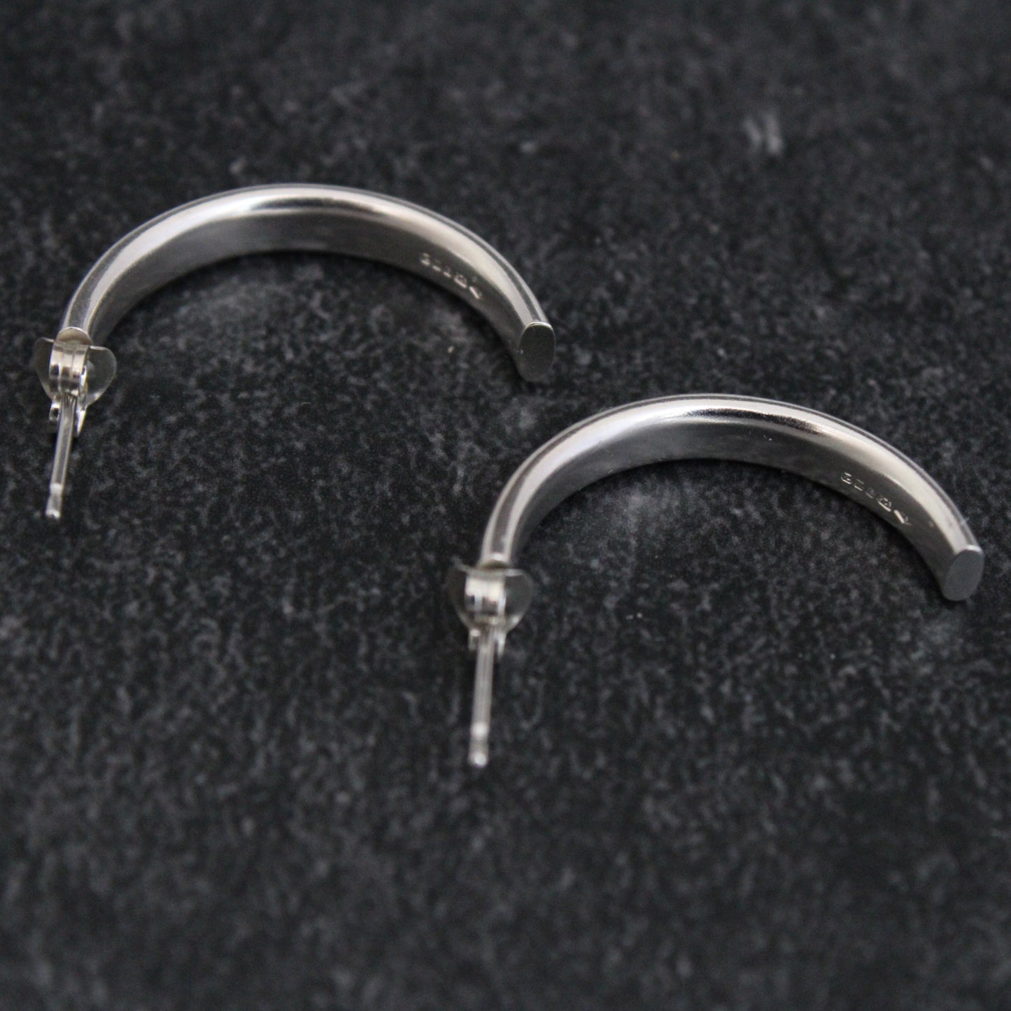 Everyday: Serpentine Half Hoop Earrings