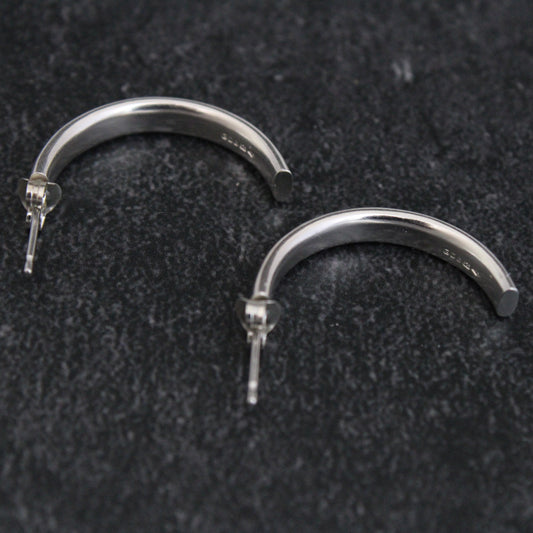 Everyday: Serpentine Half Hoop Earrings